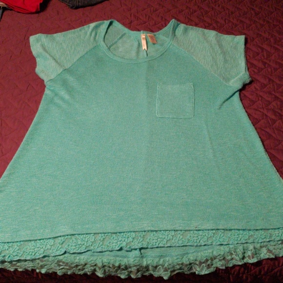 Chenault Tops - Women's tunic